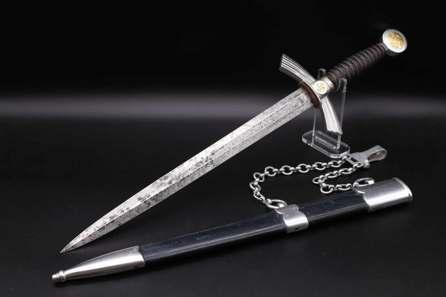 1st Model Luftwaffe Dagger by R. Herder