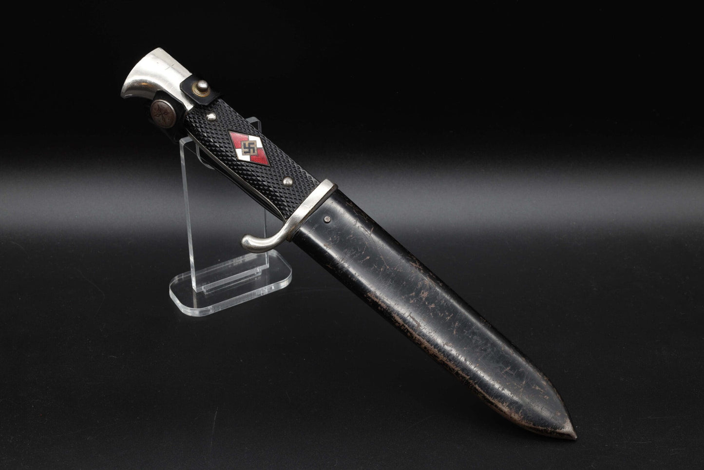 HJ knife with plastic belt loop by WKC – M7/42