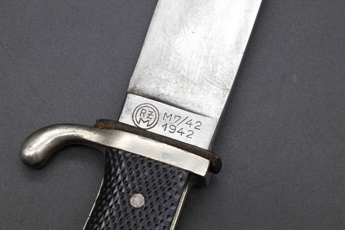 HJ knife with plastic belt loop by WKC – M7/42