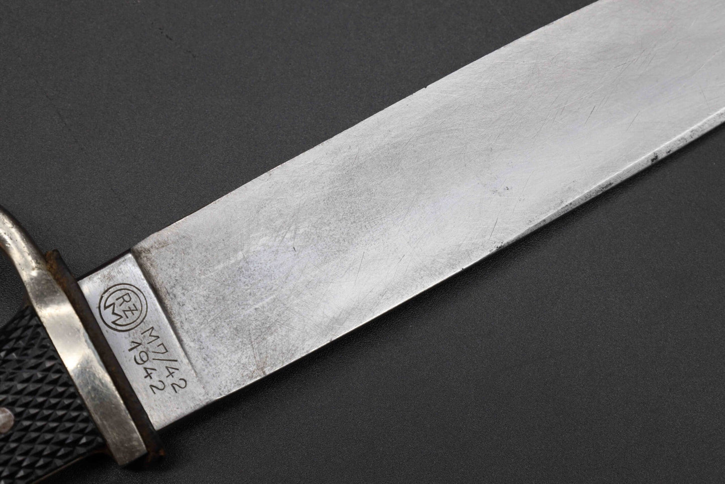 HJ knife with plastic belt loop by WKC – M7/42