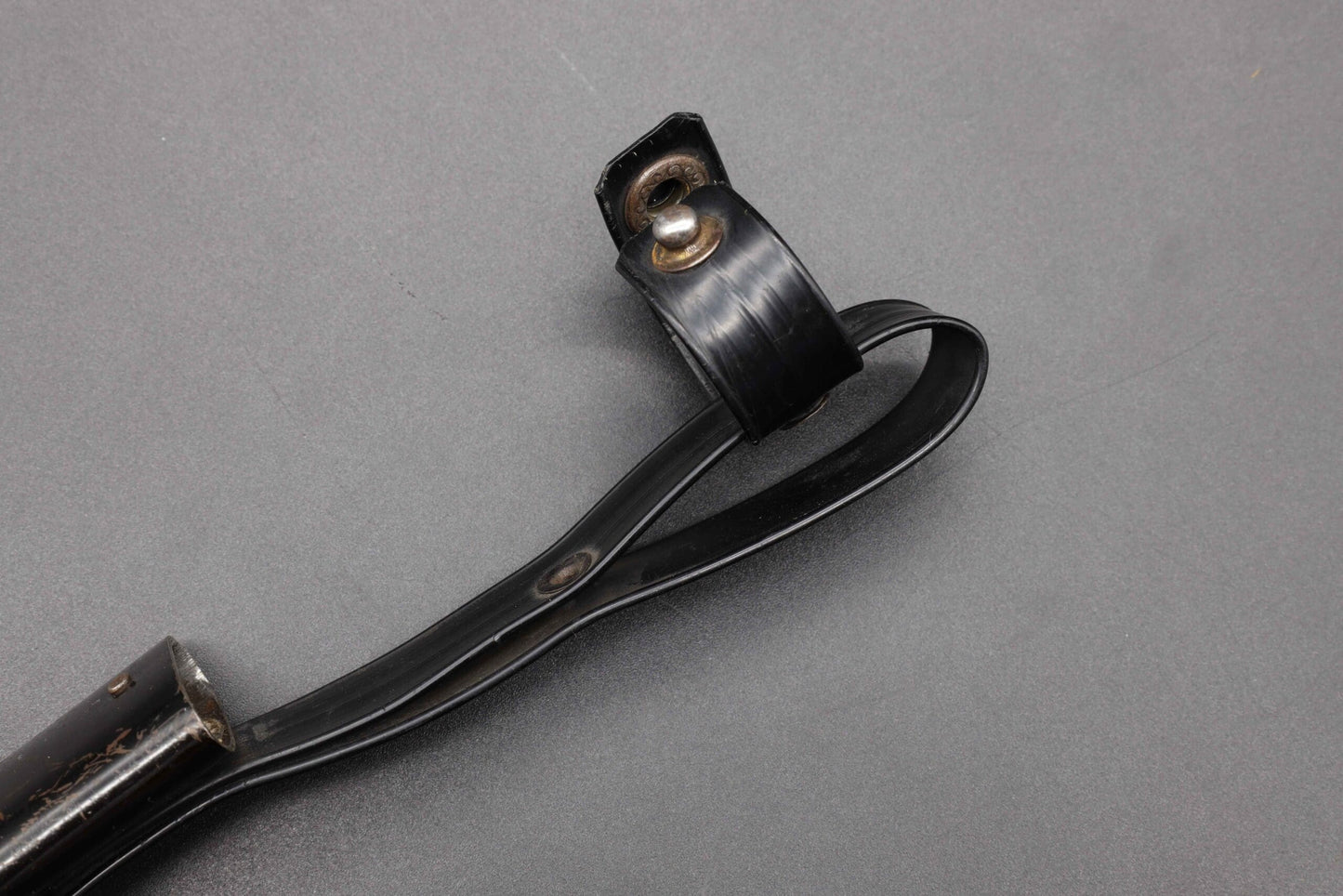 HJ knife with plastic belt loop by WKC – M7/42