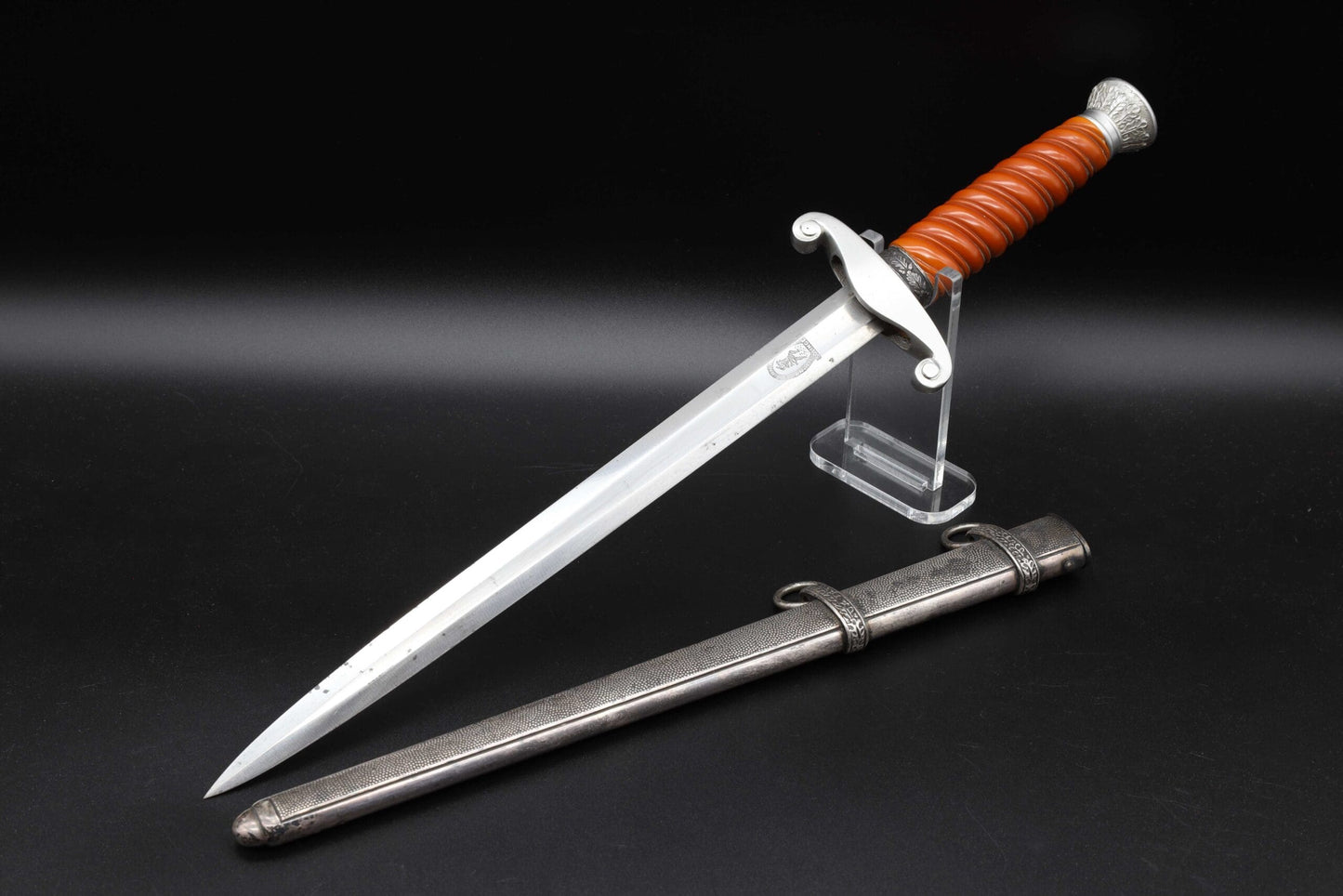 Rare Type 2 logo Pack Army dagger