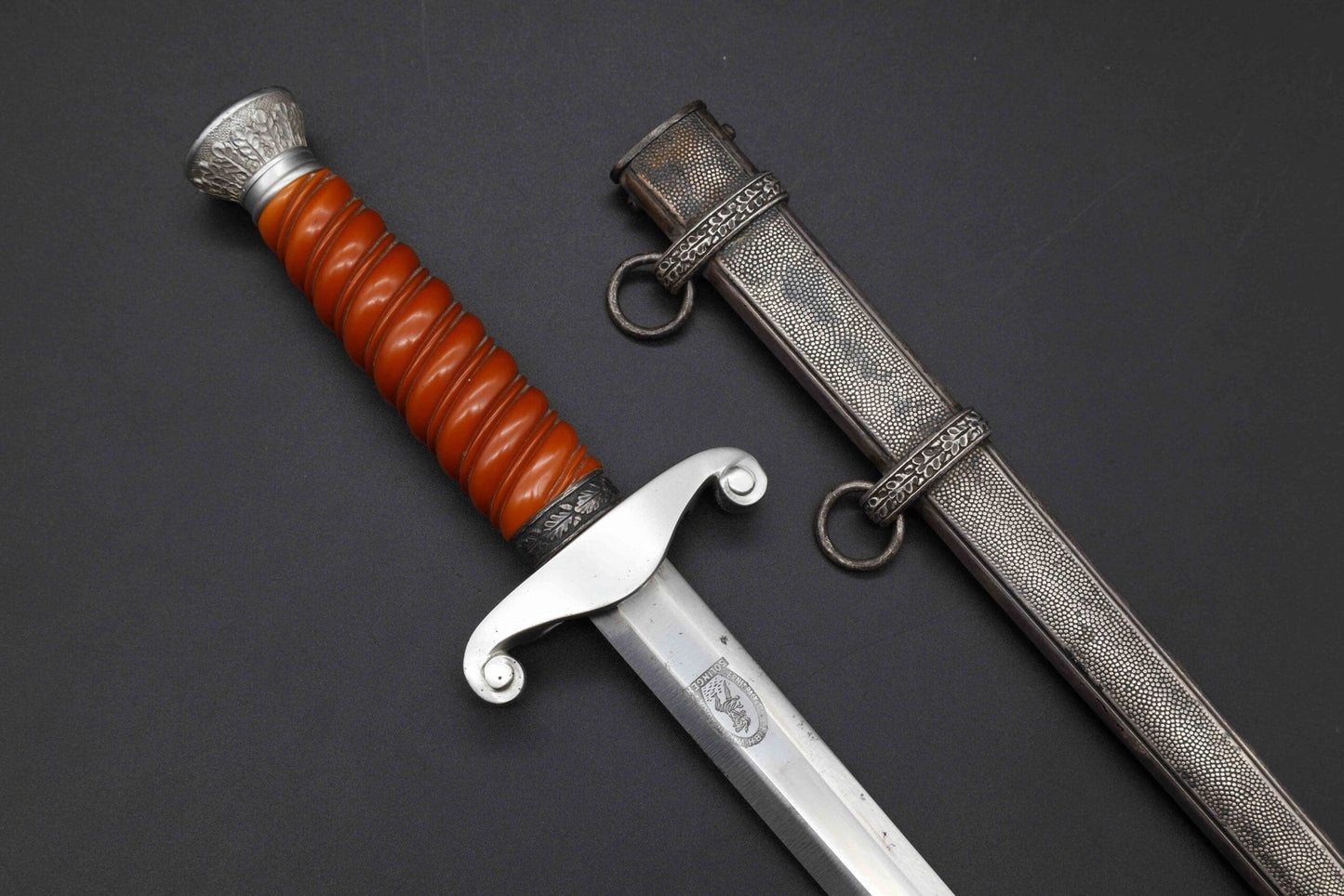Rare Type 2 logo Pack Army dagger