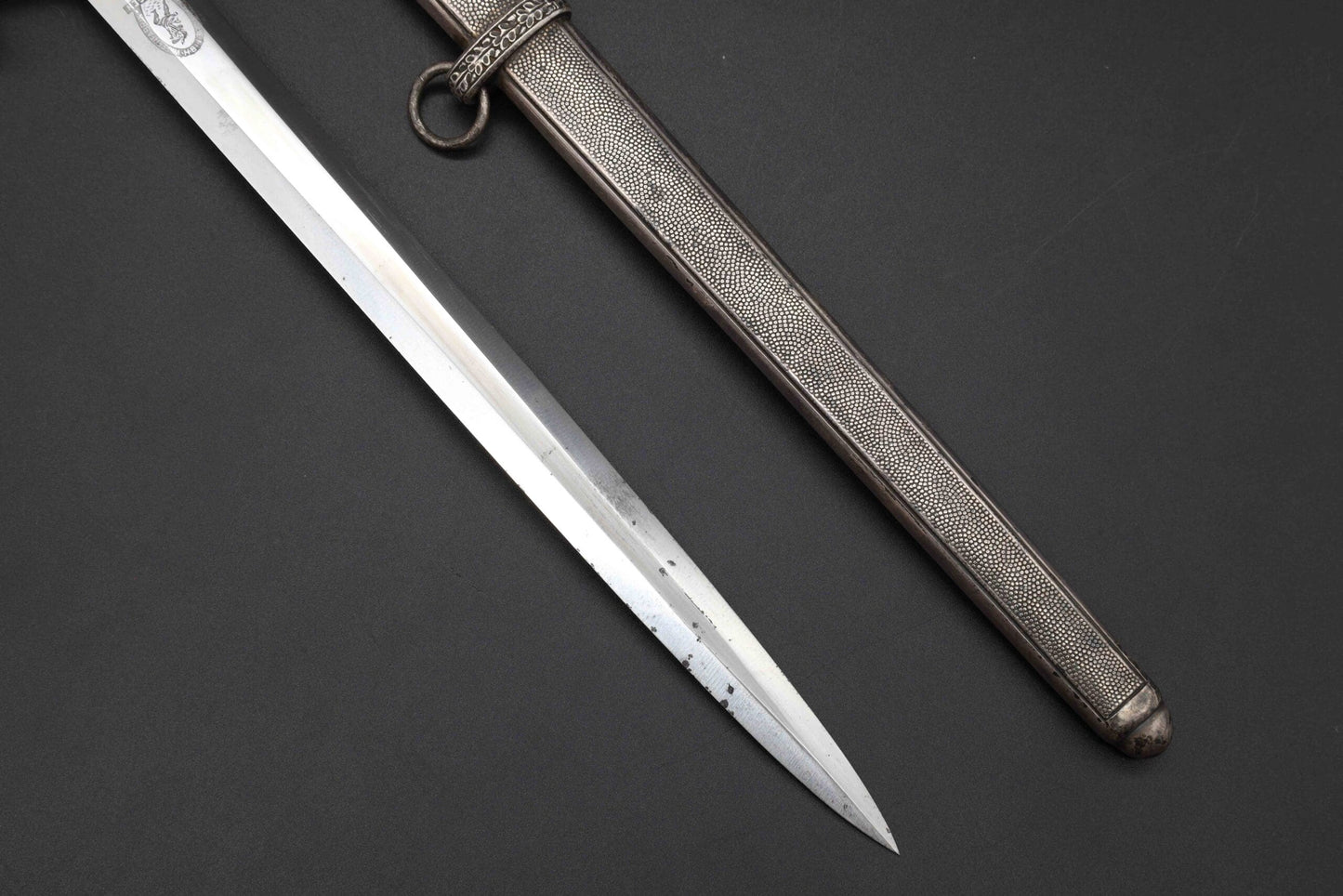 Rare Type 2 logo Pack Army dagger