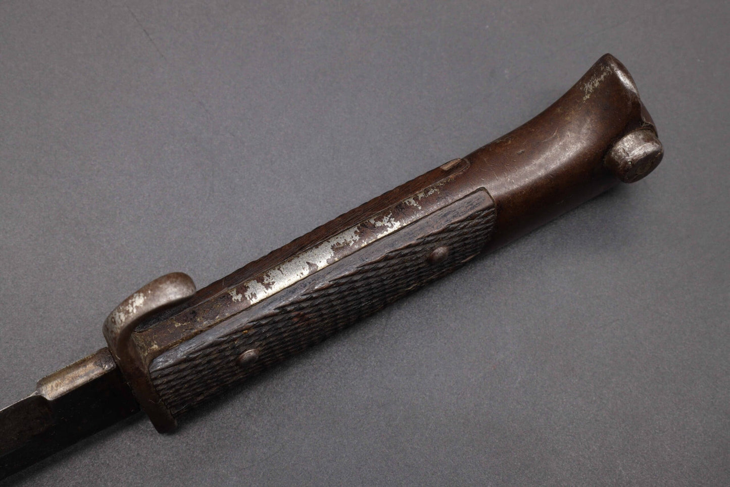 WW1 Angled Grip Combat/Trench Knife