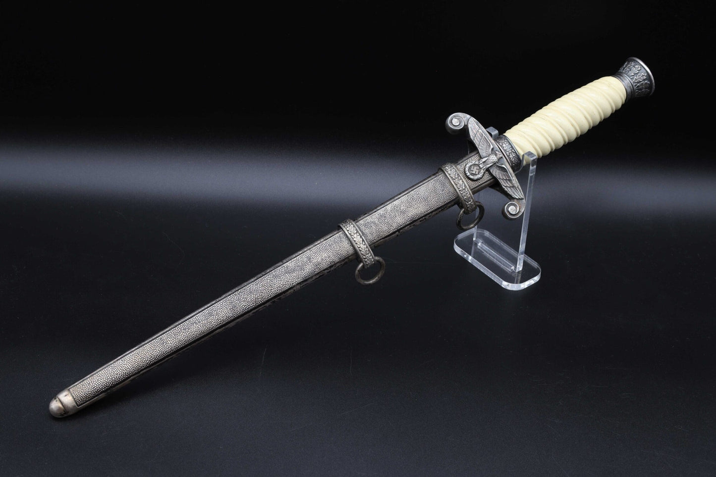 “High Lift” Army Dagger by Alcoso