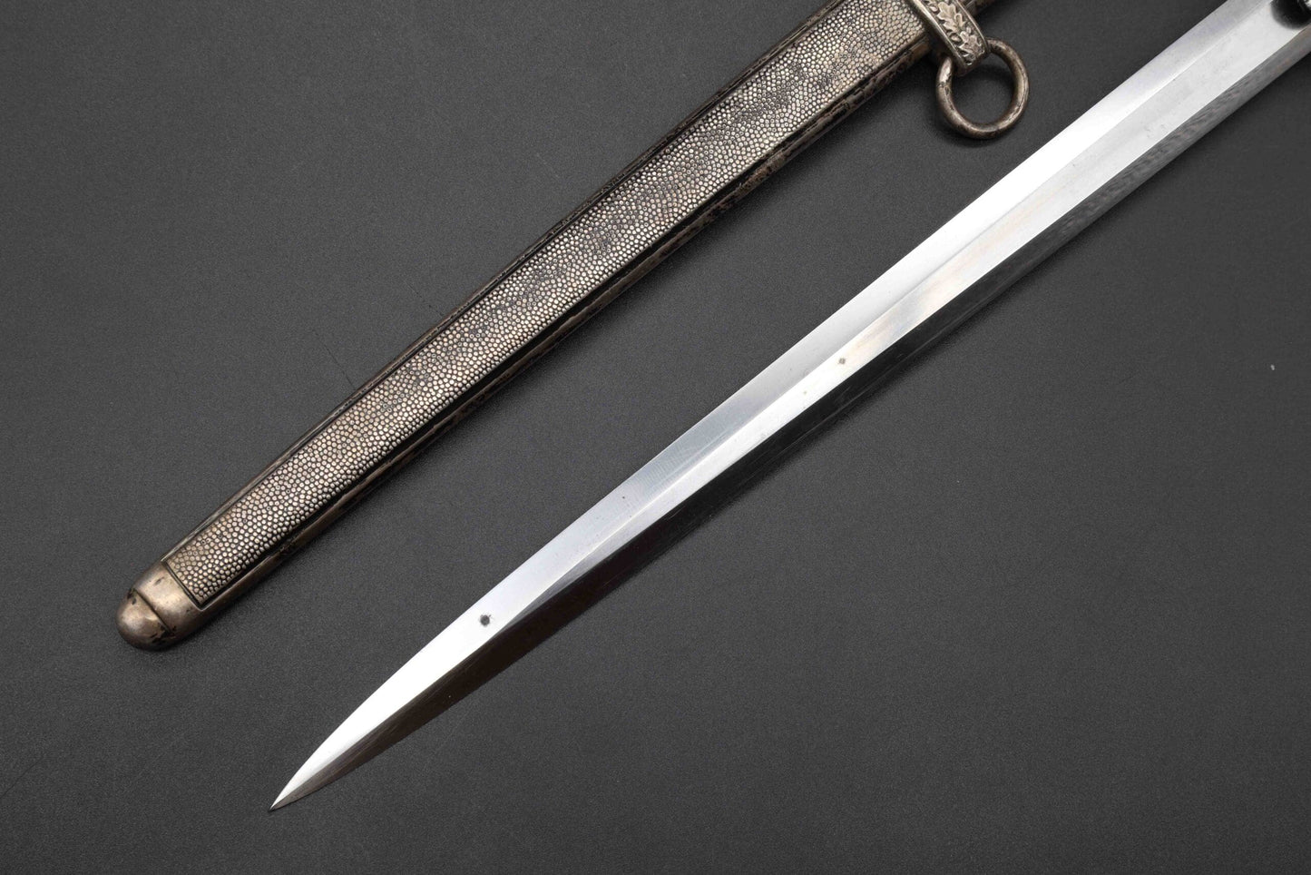 “High Lift” Army Dagger by Alcoso