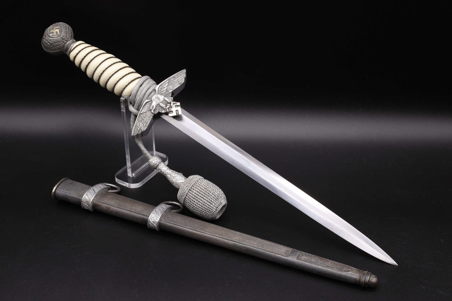2nd Model Luftwaffe Dagger by Schüttelhöfer