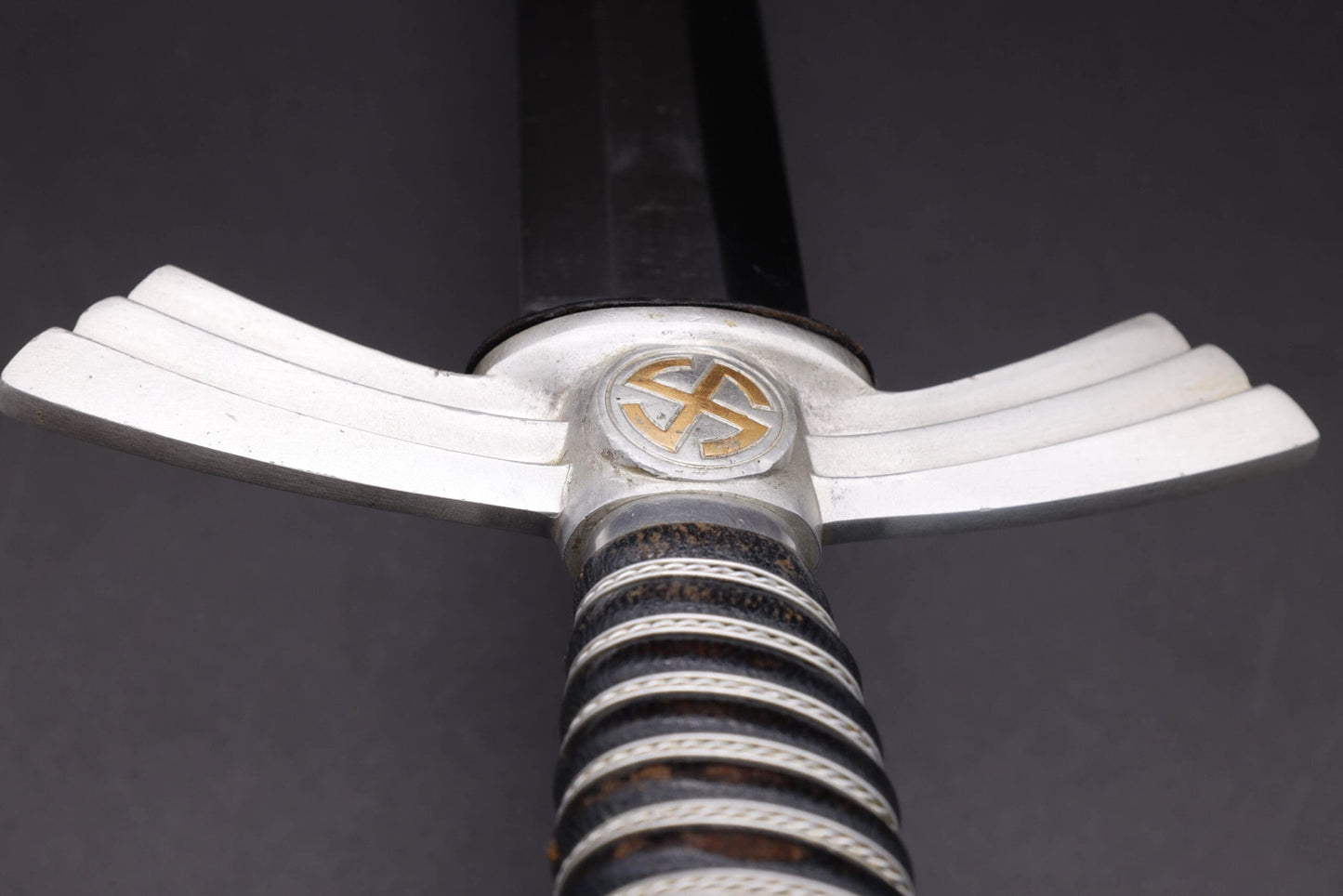 1st Model Luftwaffe Dagger by Eickhorn