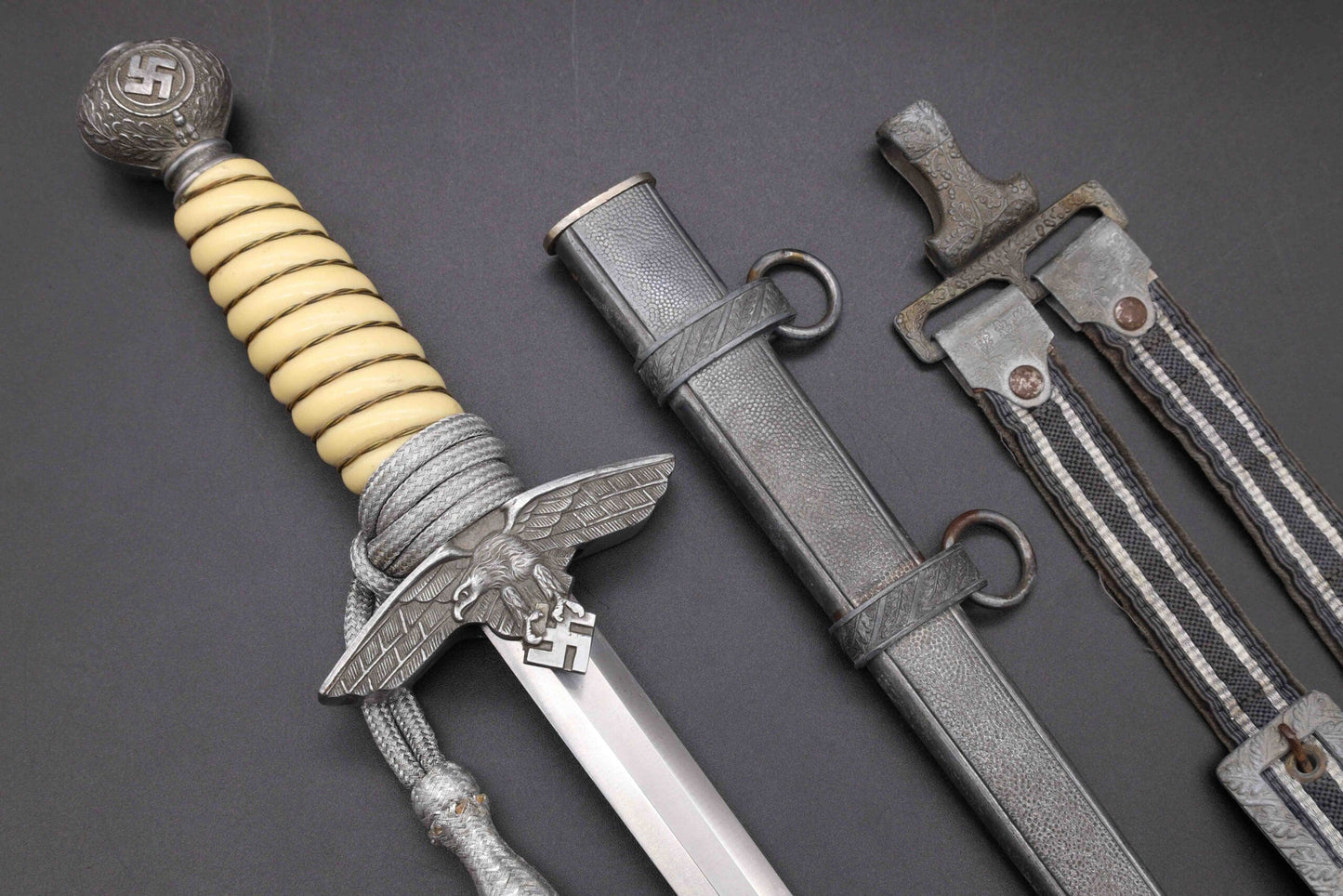 2nd Model Luftwaffe Dagger with Hanger and Portepee