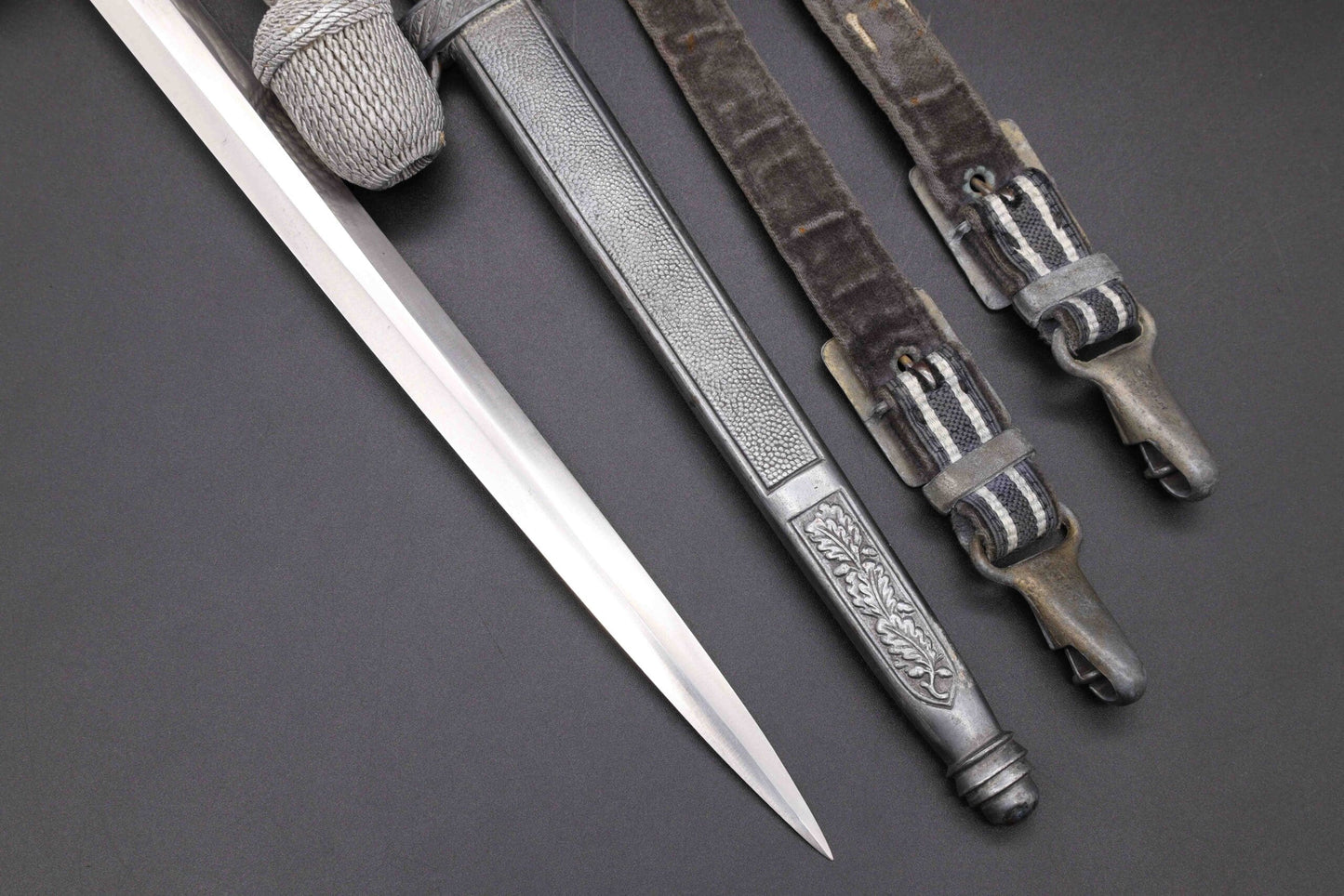 2nd Model Luftwaffe Dagger with Hanger and Portepee