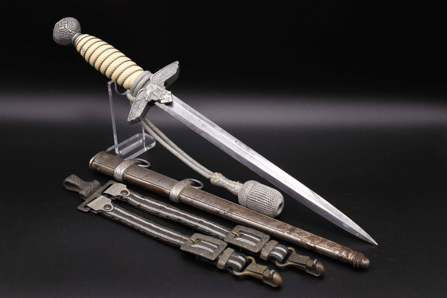2nd Model Luftwaffe Dagger with Hanger and Portepee by SMF