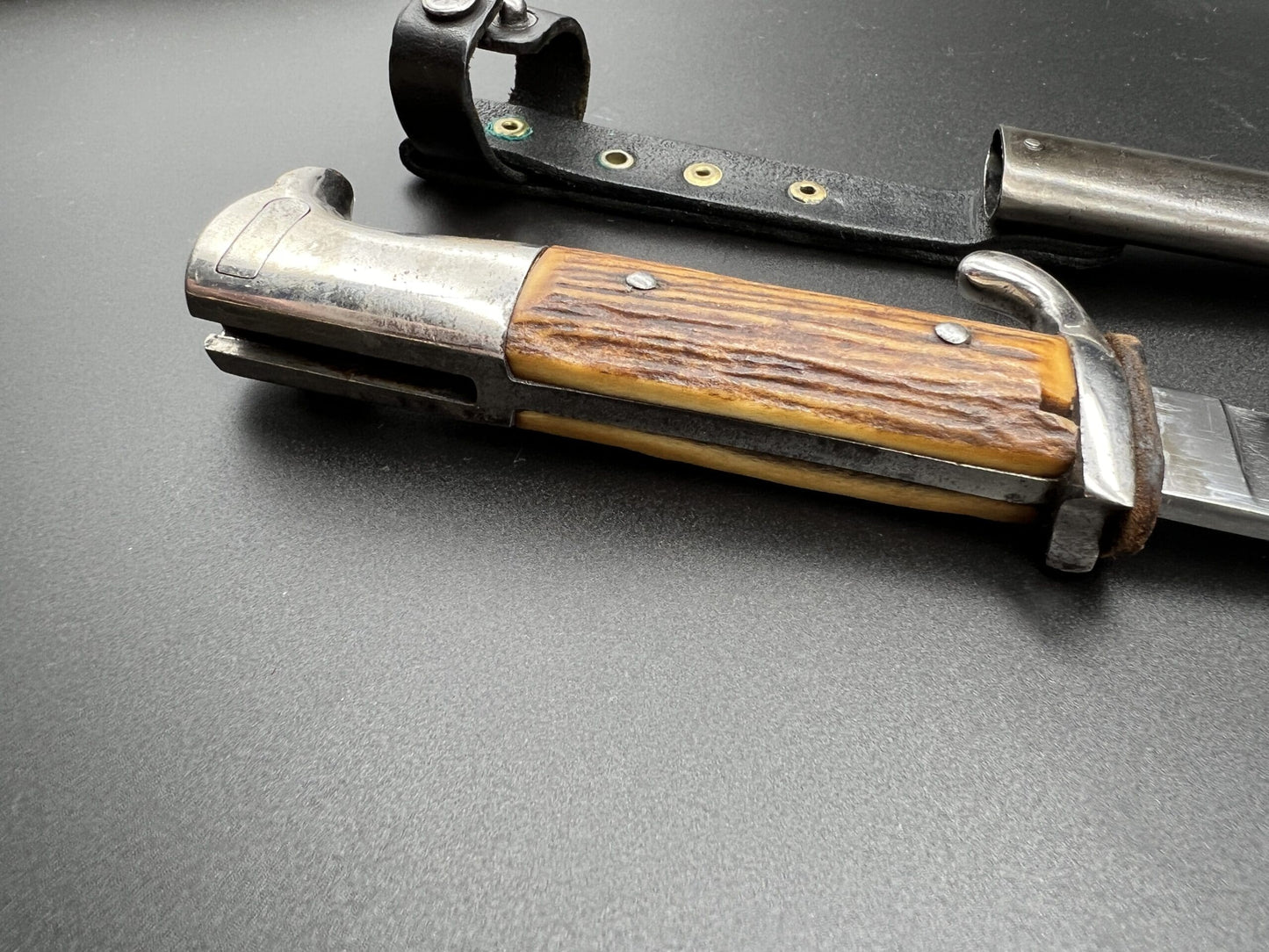 WW1 combat knife by WKC