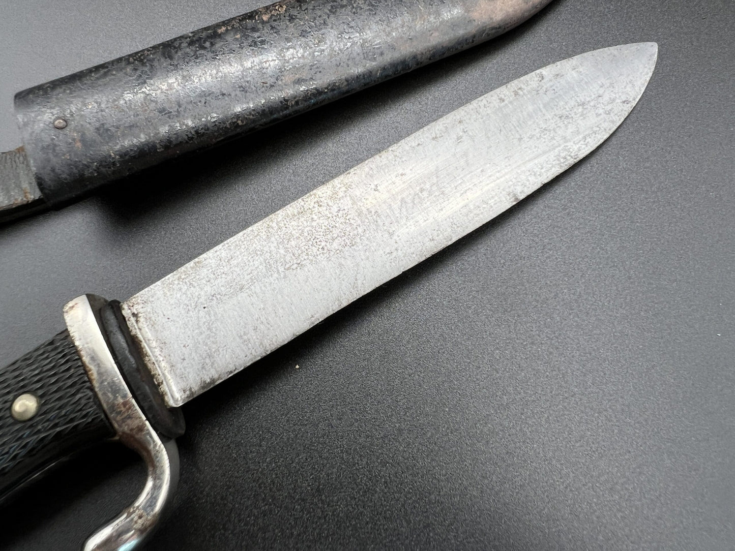 Early HJ knife by Kohlen