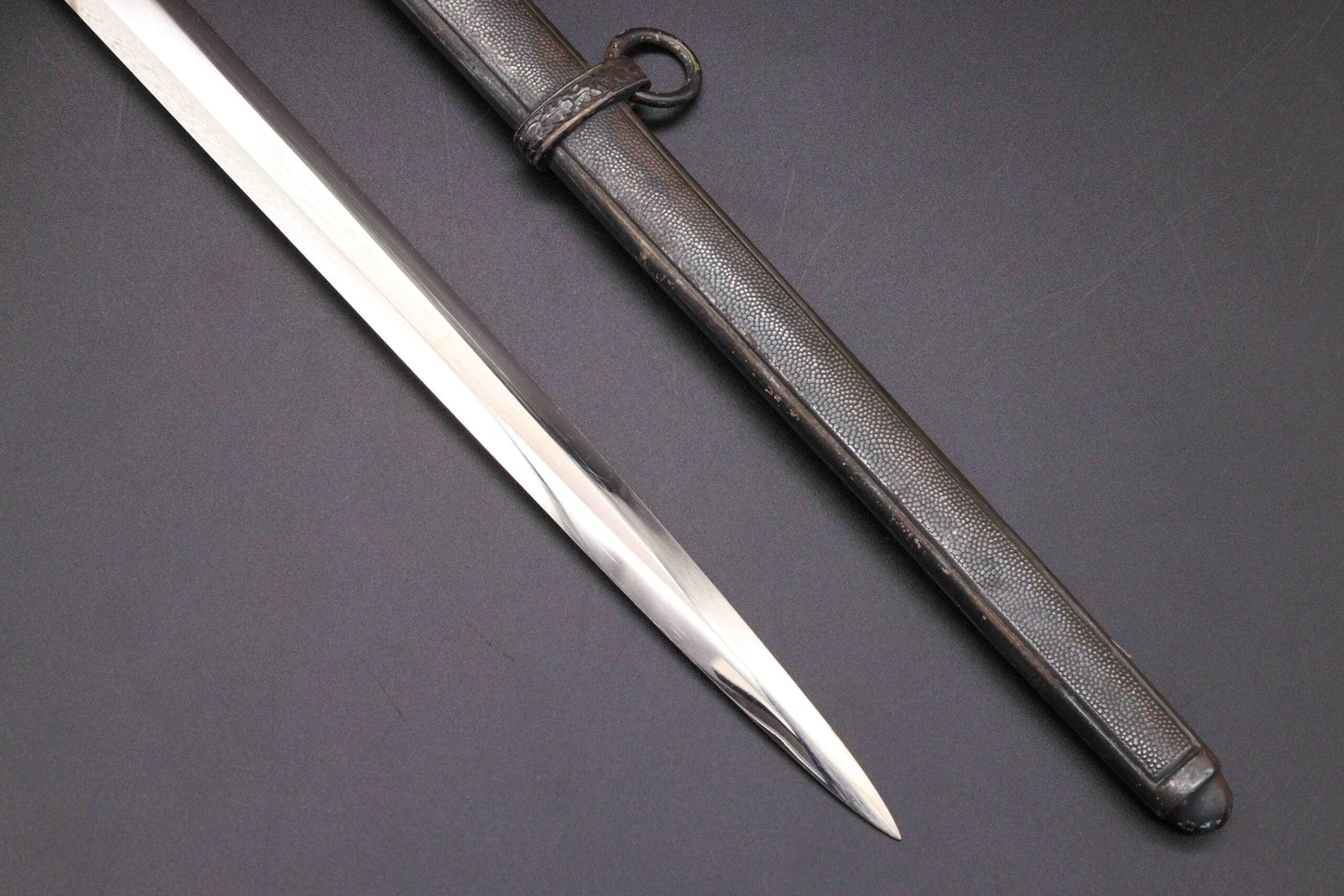 Early Army dagger by Rob Klaas
