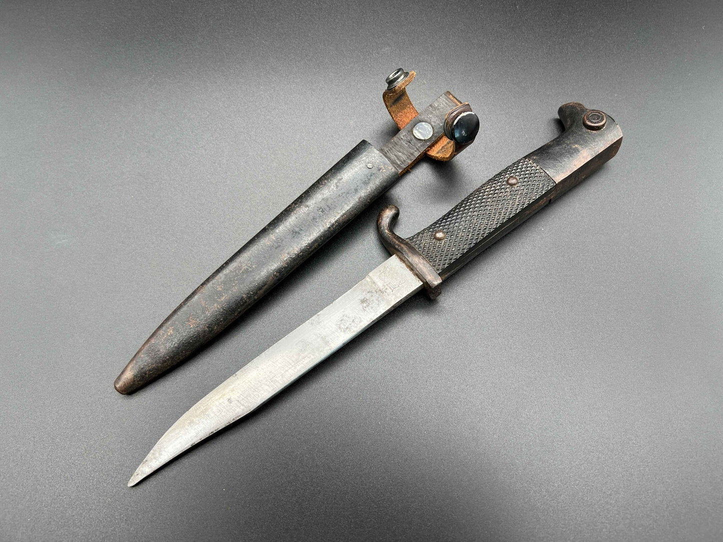 WW1 combat knife by WKC