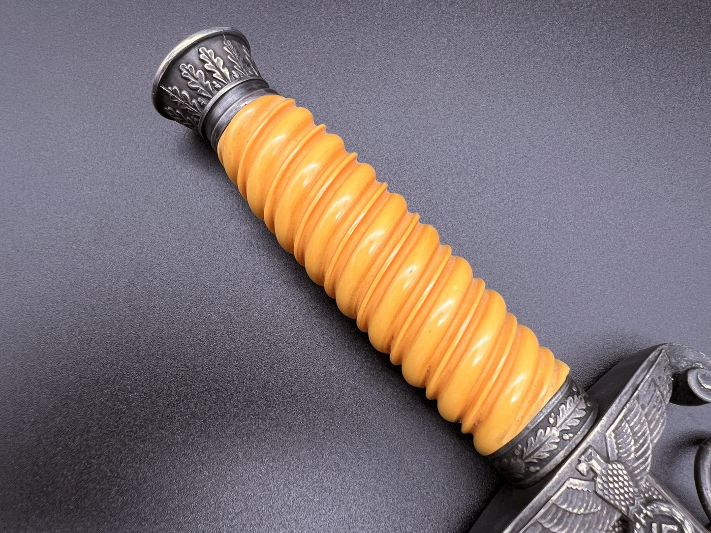 Army dagger by Tiger