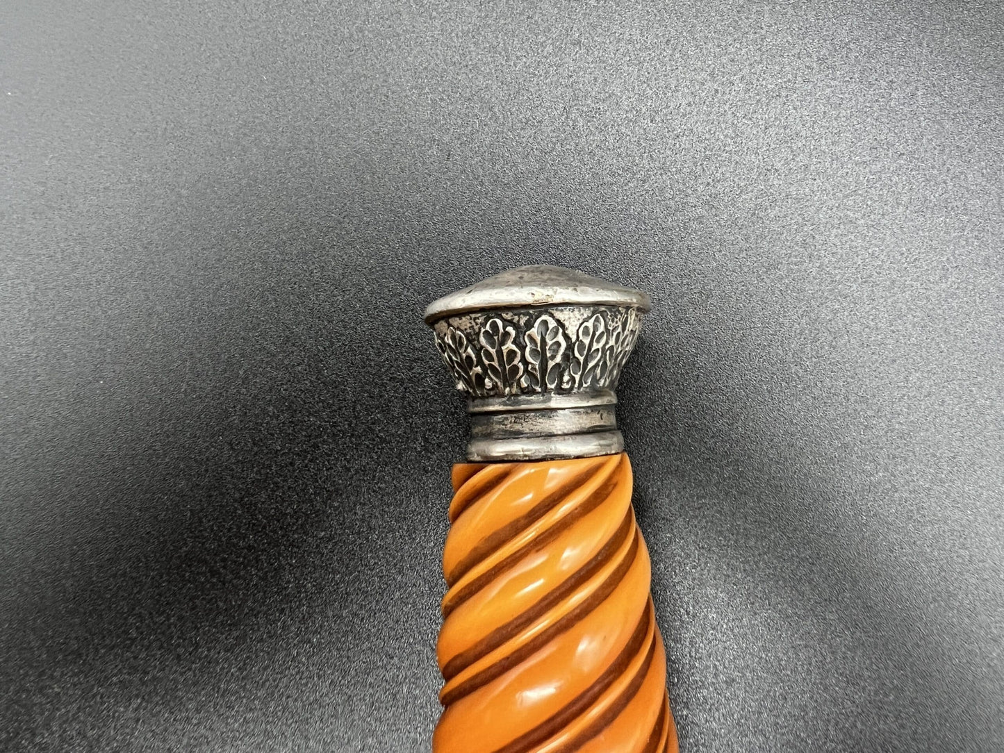Early slender grip Army dagger by Alcoso